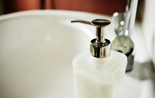 PFAS Free Face Wash: Gentle Cleansers Without Forever Chemicals