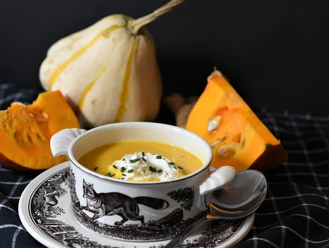 PFAS in Microwave Soup Bowls: Safe Heating Containers