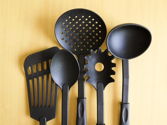 PFAS Free HexClad Cookware Without Forever Chemicals