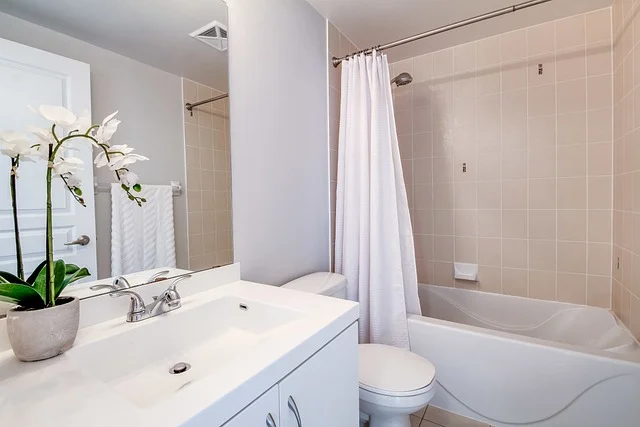 PFAS Free Shower Curtain: Non-Toxic Bathroom Options