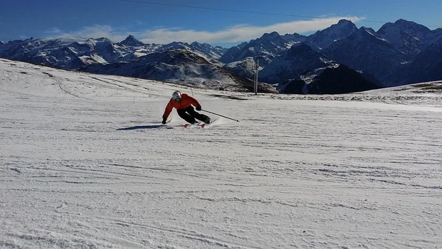 PFAS in Ski Jackets: Are Your Slopes Safe from Forever Chemicals?